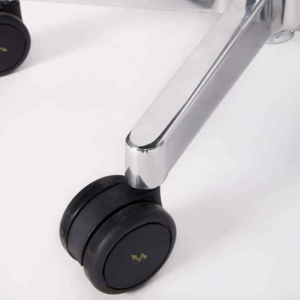 ESD-Stuhl-leitfaehig-Sattelhocker-lento-sella-kunstleder-schwarz-4