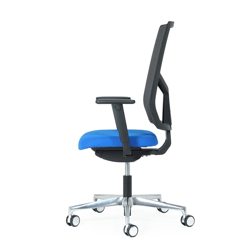 como-B-rostuhl-mit-Netzruecken-3